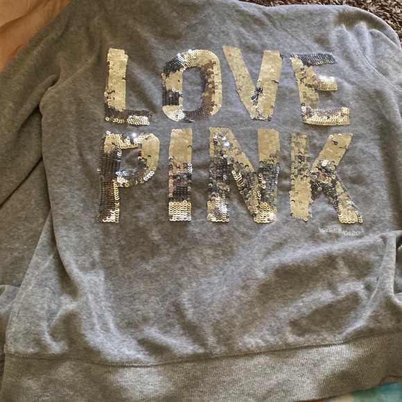 Grey victoria’s secret jacket| kind of thin| worn a few times| - Picture 1 of 3